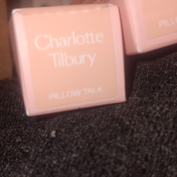 Charlotte Tilbury beauty blush wand pillow talk easy highlighters - Picture 2 of 3